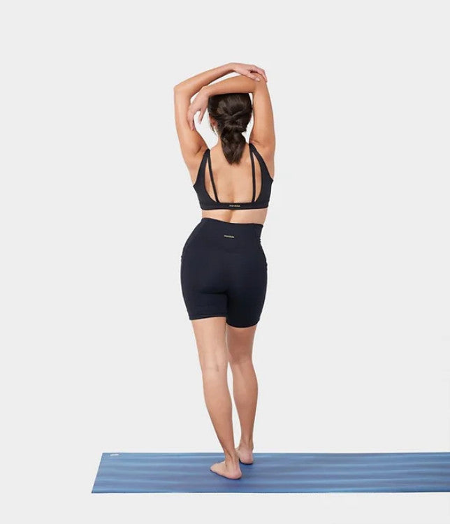 Manduka Presence Short