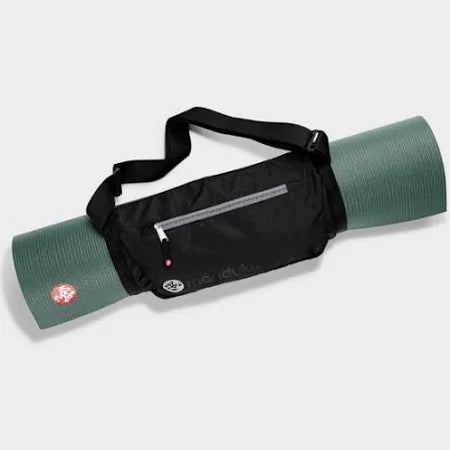 רצועת נשיאה למזרן יוגה Manduka GO Play עם כיס אחסון