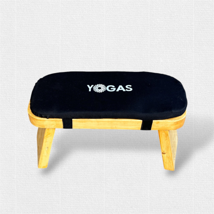 Wooden Folded Meditation Bench – ספסל מדיטציה מעץ עם כרית שחורה (מתקפל)