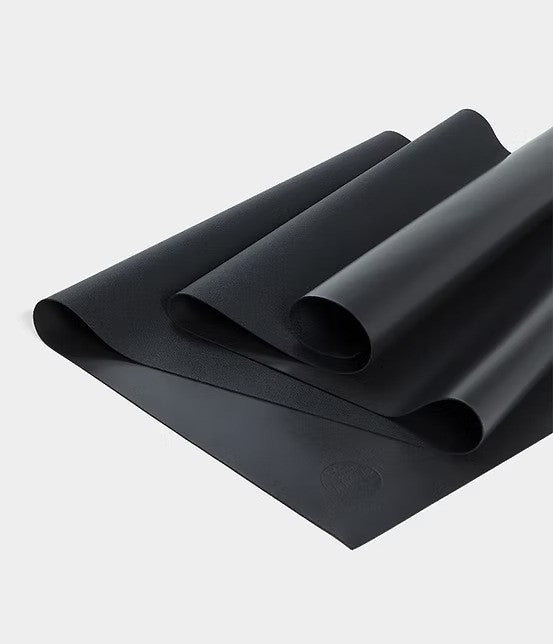 מזרן יוגה Manduka GRP® Adapt Travel בעובי 1.5 מ״מ