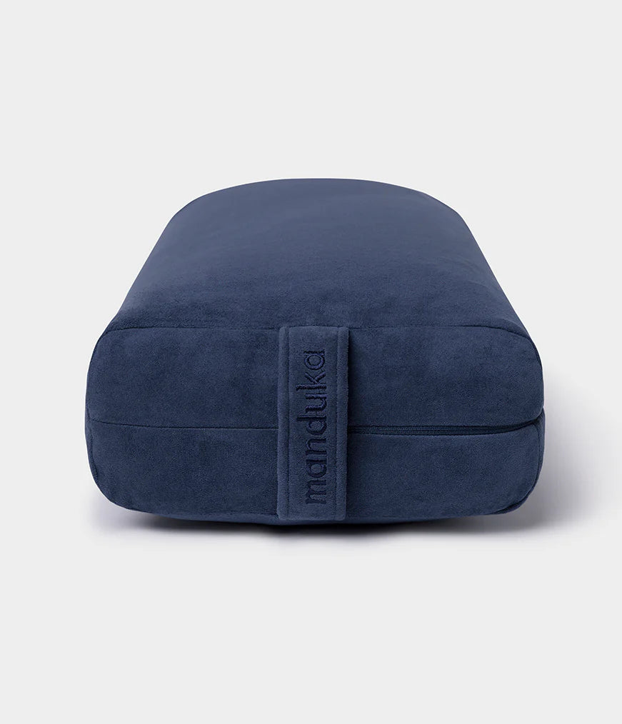 בולסטר יוגה מלבני Manduka enLight™