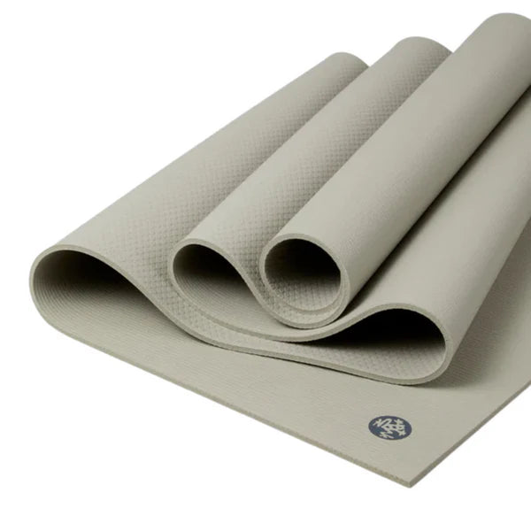 מזרן יוגה מקצועי Manduka PRO® בעובי 6 מ״מ