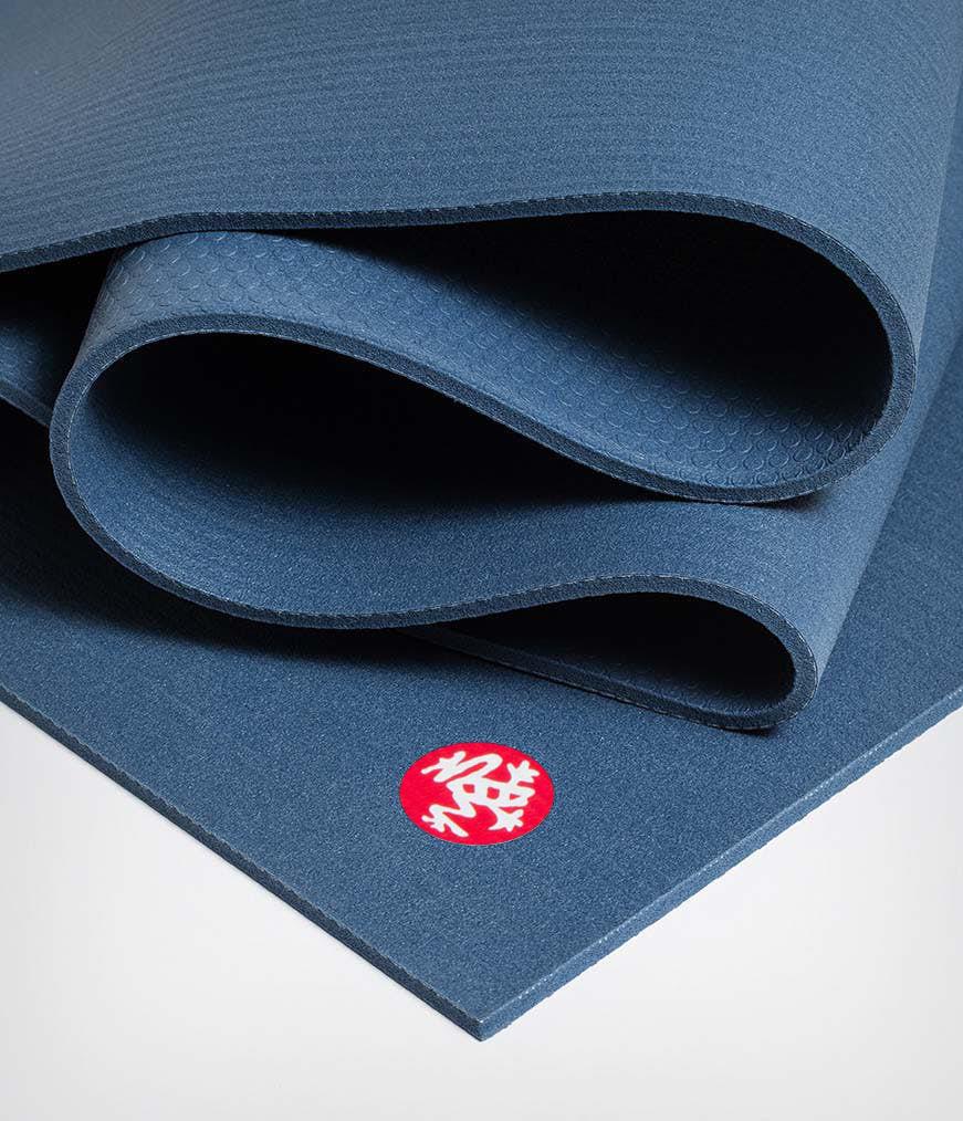 מזרן יוגה מקצועי Manduka PRO® בעובי 6 מ״מ